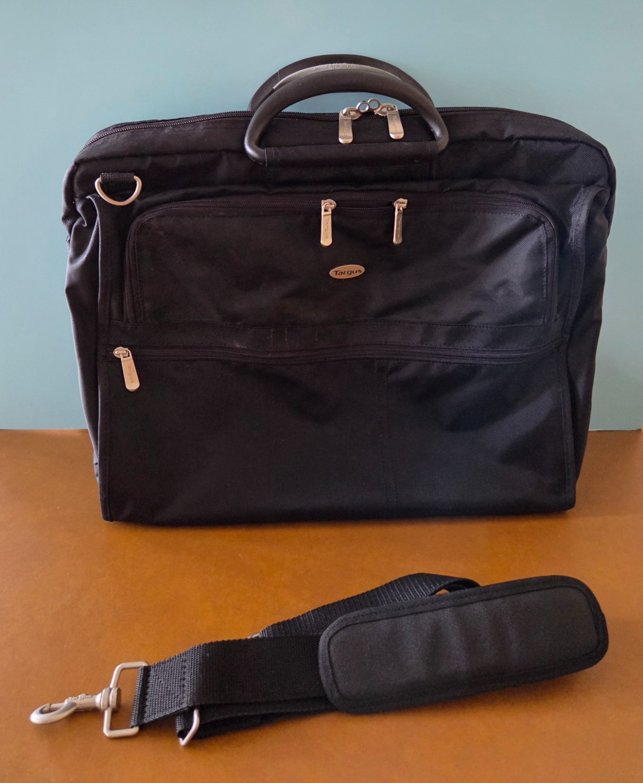 Targus XL Top-Loading Black Laptop Case for 17" Laptops