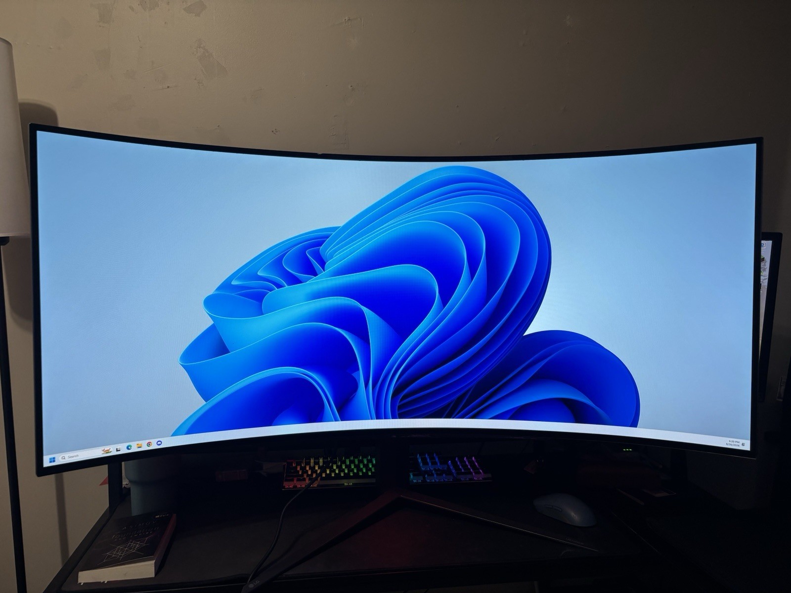 LG UltraGear 45GR95QE-B Curved OLED Gaming Monitor 45in 240Hz (Well Kept)