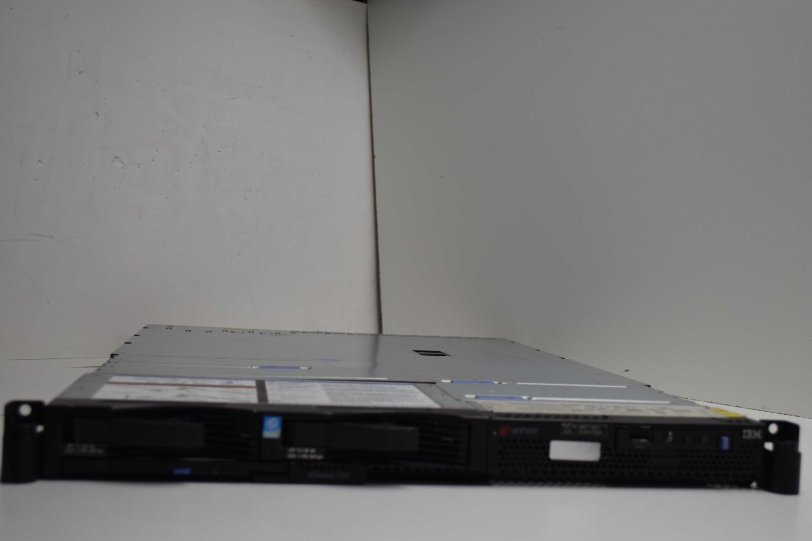 IBM  x336 3.6/2mb, 1gb ram, 2x power, no hdd/raid/rails Grade B 8837-45U