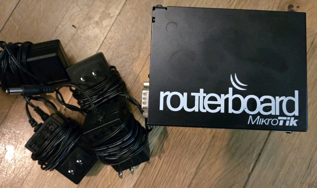 MikroTik RB450G RouterBOARD 450G 5-Port Gigabit Wired Router - See Description 