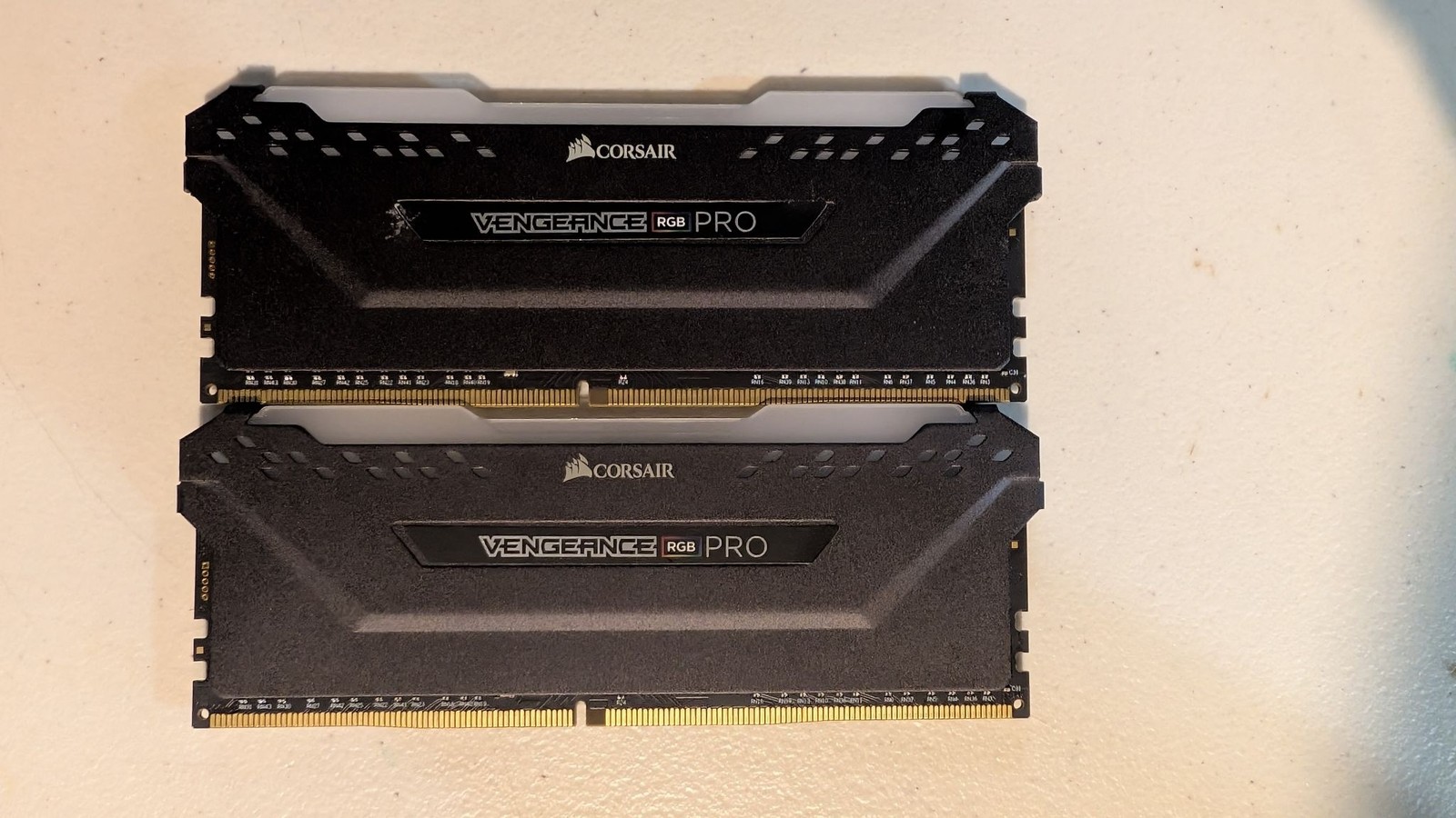 Corsair Vengeance RGB Pro 32GB 2x16GB DDR4 3600MHz PC4-28800 CMW32GX4M2D3600C18