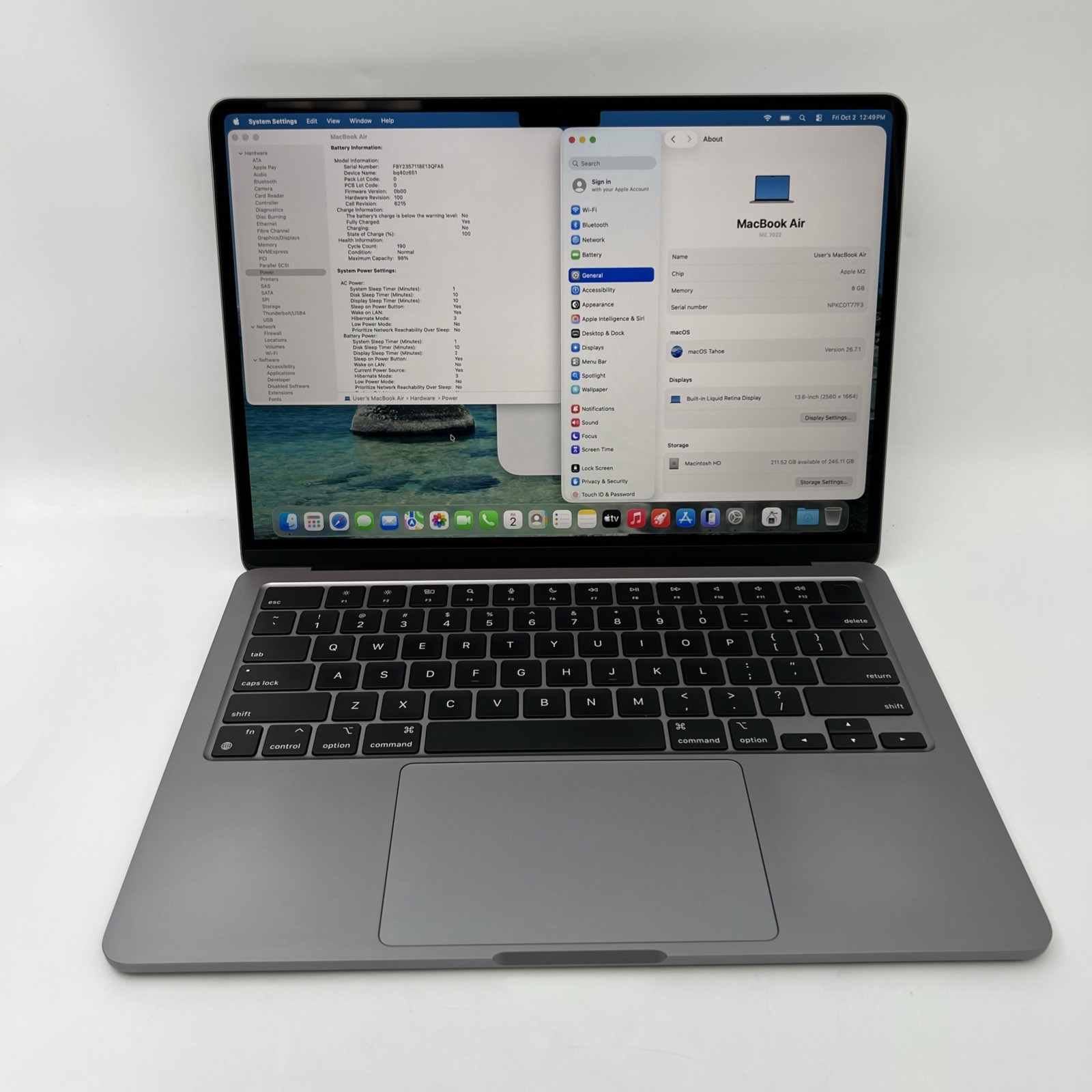 Apple MacBook Air 13" 2022 M2 8GB RAM 256GB SSD Space Gray - Used Condition