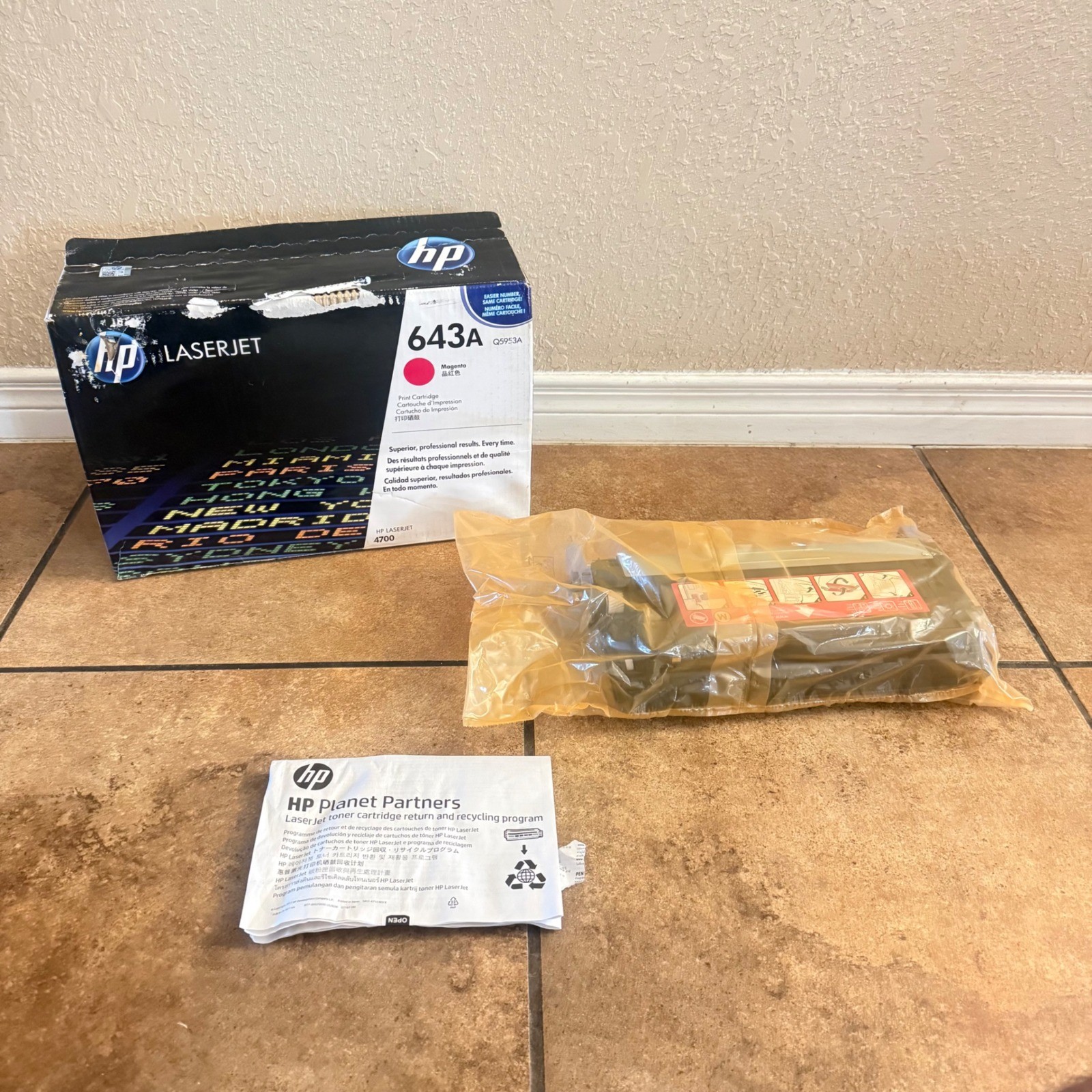HP 643A Q5953A Magenta Original LaserJet Toner Cartridge Genuine OEM Sealed READ