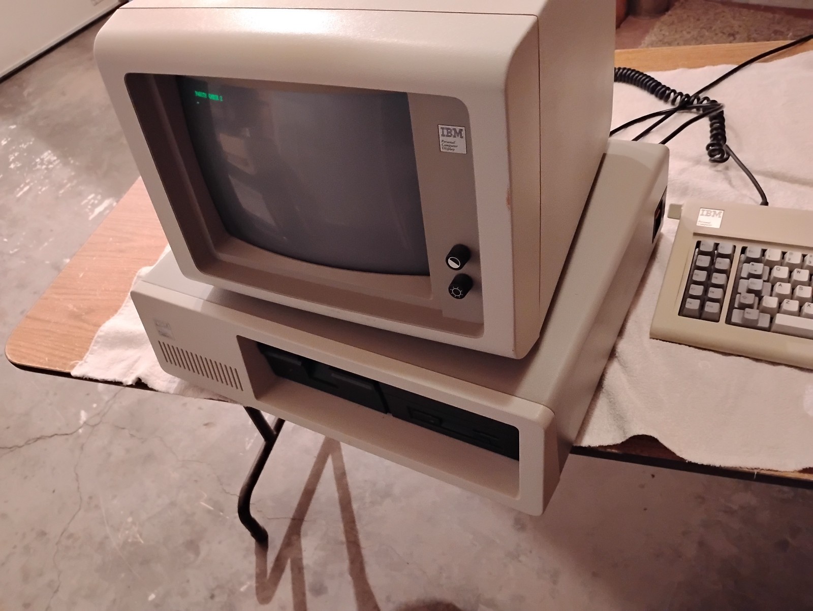 IBM 5150 Monochrome Display AUGUST 1988 One First VGA Monitors With Computer