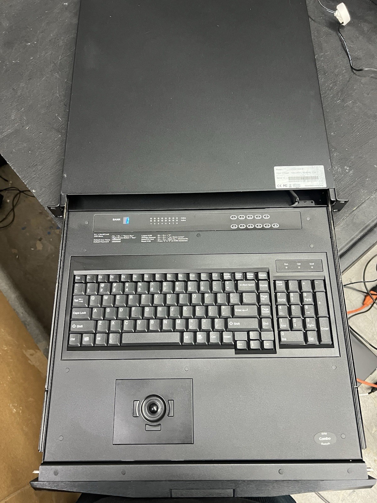 1U Rackmount LCD KVM Console Drawer 8 Port Switch Keyboard Trackball Server Rack