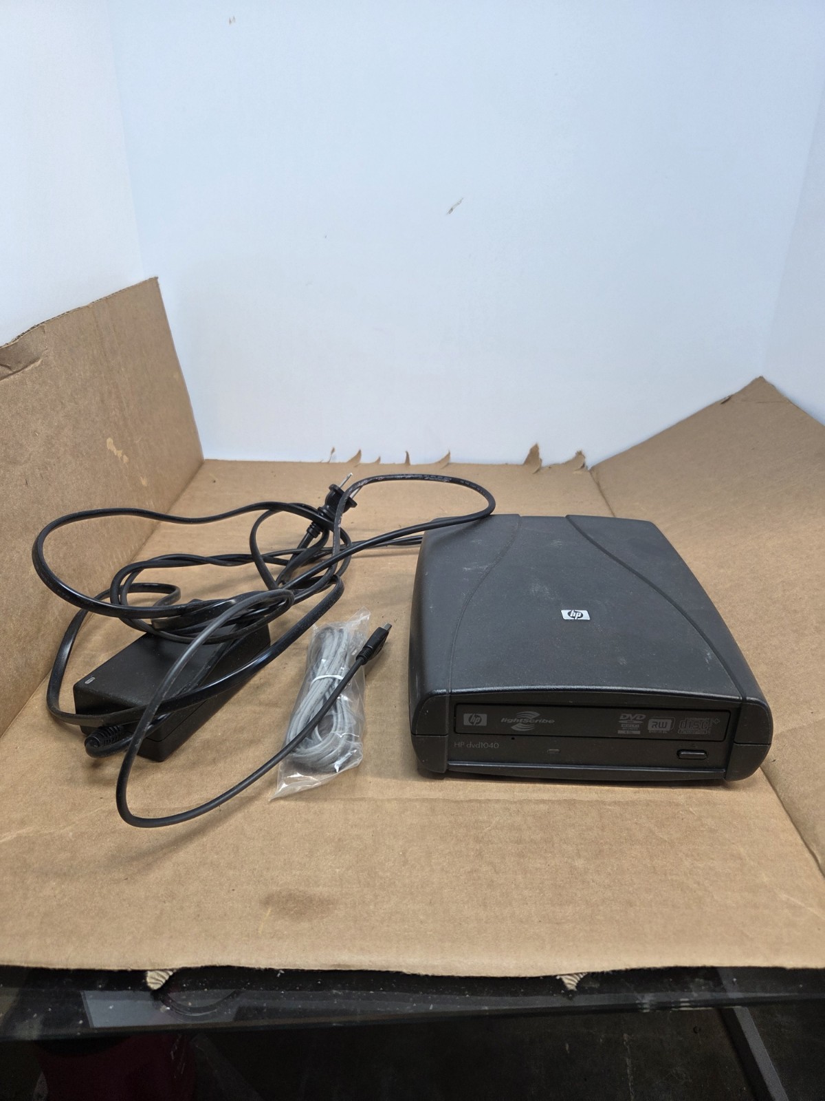 HP Model DVD1040 Super Multi DVD Writer With Adapter Powers Up Not Fully Tested