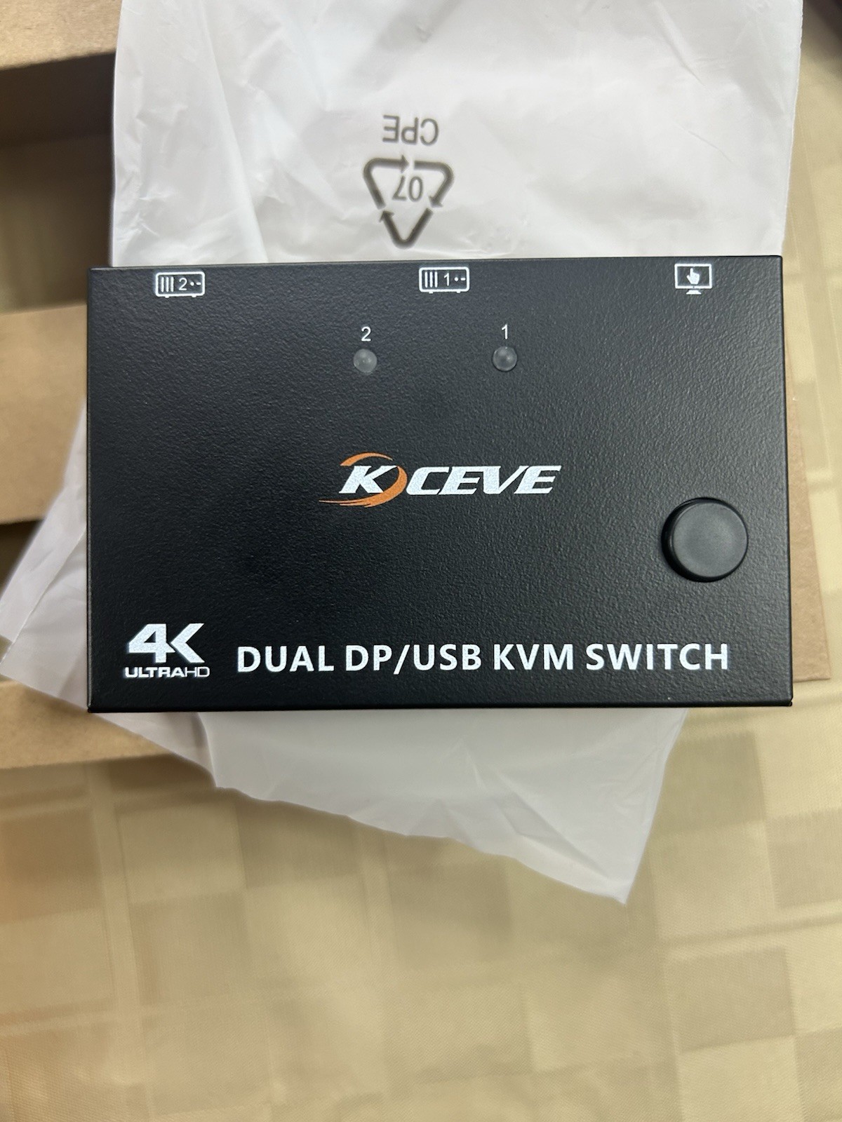 KCEVE DP HDMI USB 3.0 KVM Switch 2 Computer 2 Monitors, Dual Monitor - Black 4k