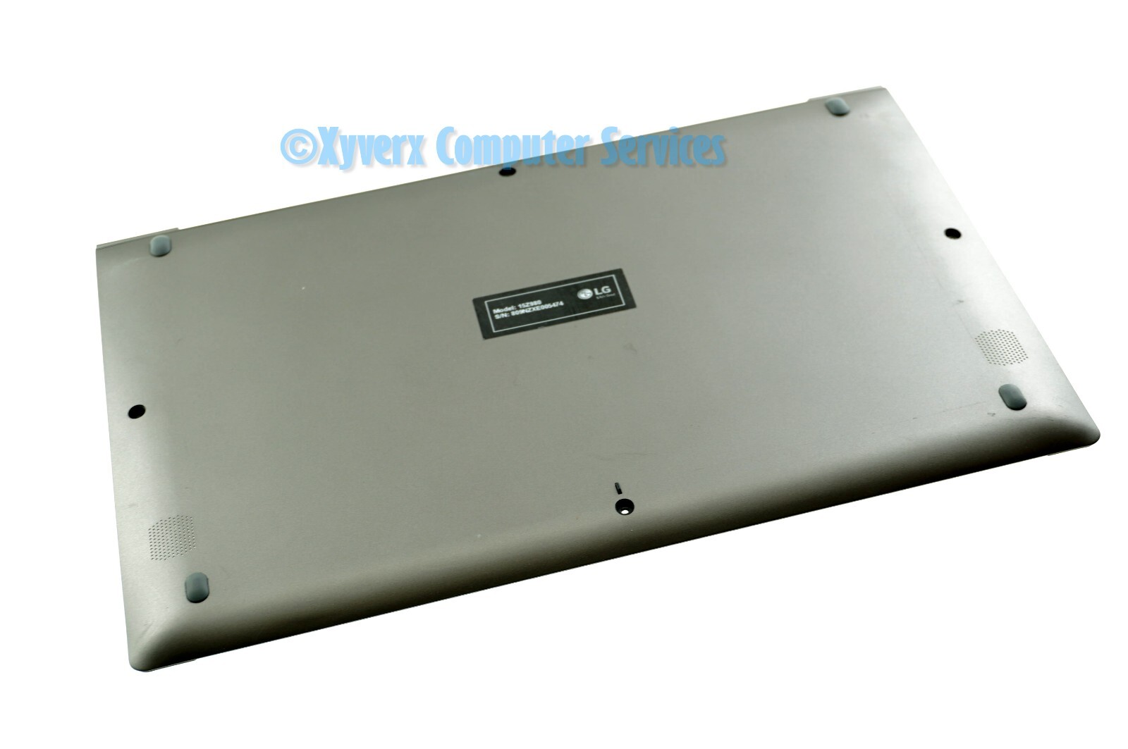 15Z980 GENUINE LG BASE COVER GRAM 15Z980 (GRADE B)(BF66)