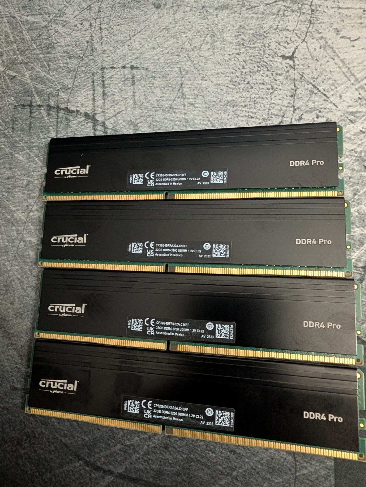 Crucial Pro 128 gb ddr4 ram 3200 mhz - pulled from a working system 32x4