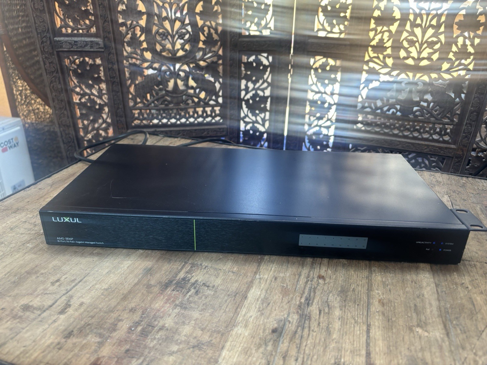 Luxul AMS-1816P AV Series 18-Port 16 Gigabit PoE+ Ports