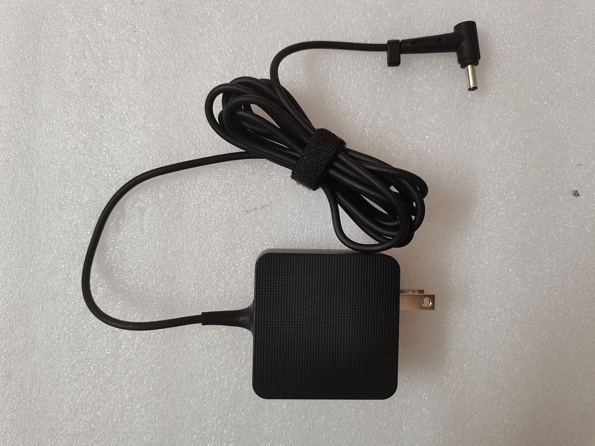 For ASUS VivoBook X515UA US Original 19V 2.37A ADP-45BW Y 4.0mm 45W AC Adapter