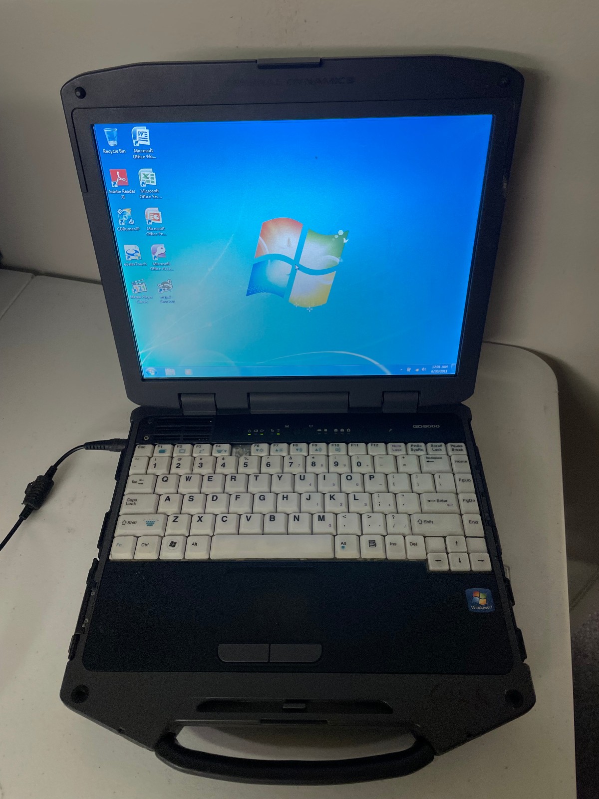 General Dynamics GD8000 Rugged Laptop CORE 2 DUO 1.86GHz Windows 7 320GB HD
