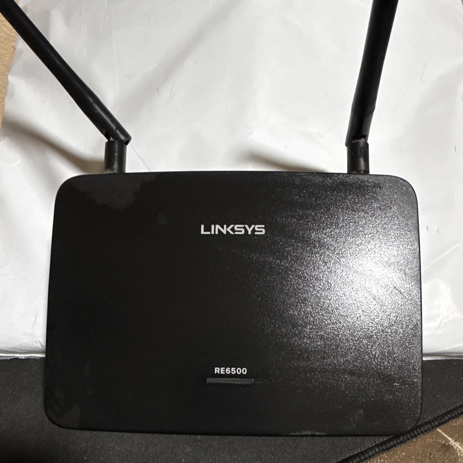 Linksys RE6500 Dual-Band Wireless Wi-Fi Range Extender 2.4/5GHz Black