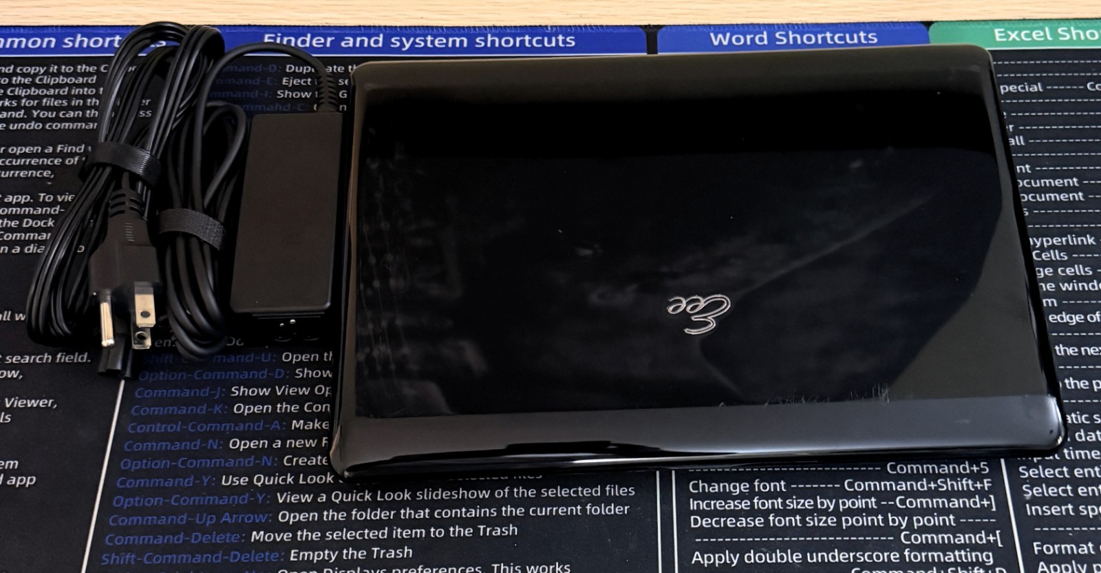 ASUS Eee PC 1005HA – Restored – SSD – New Battery – AntiX Linux – LibreOffice