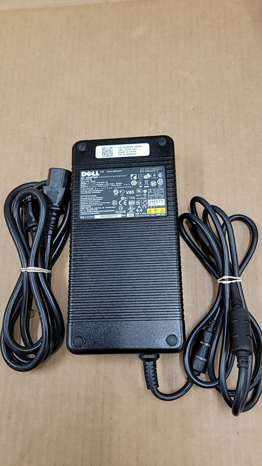 ORIGINAL DELL D846D/0D846D 210W AC Adapter 19.5V 10.8A PA-7E DA210PE1-00