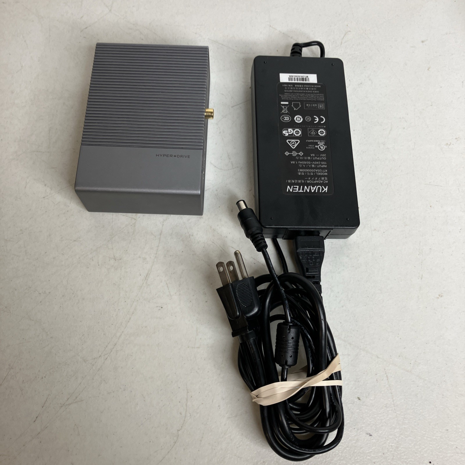 Hyperdrive 16-IN-1 Gen2 USB-C Hub & 16-EN-1 Gen2 USB-C Hub