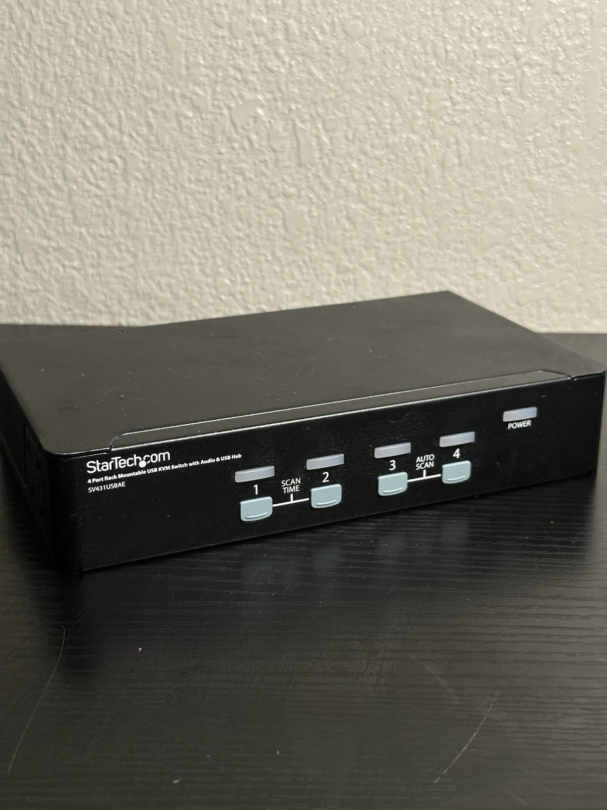 StarTech.com 4 Port DVI USB KVM Switch with Audio & USB 2.0 Hub - SV431USBAE