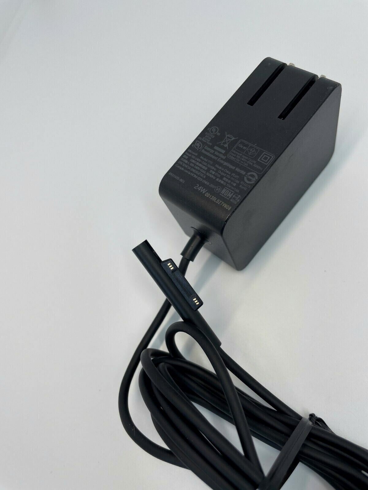 Original Microsoft Surface GO Pro M3 1735 15V 1.6A 24W AC Adapter Charger 