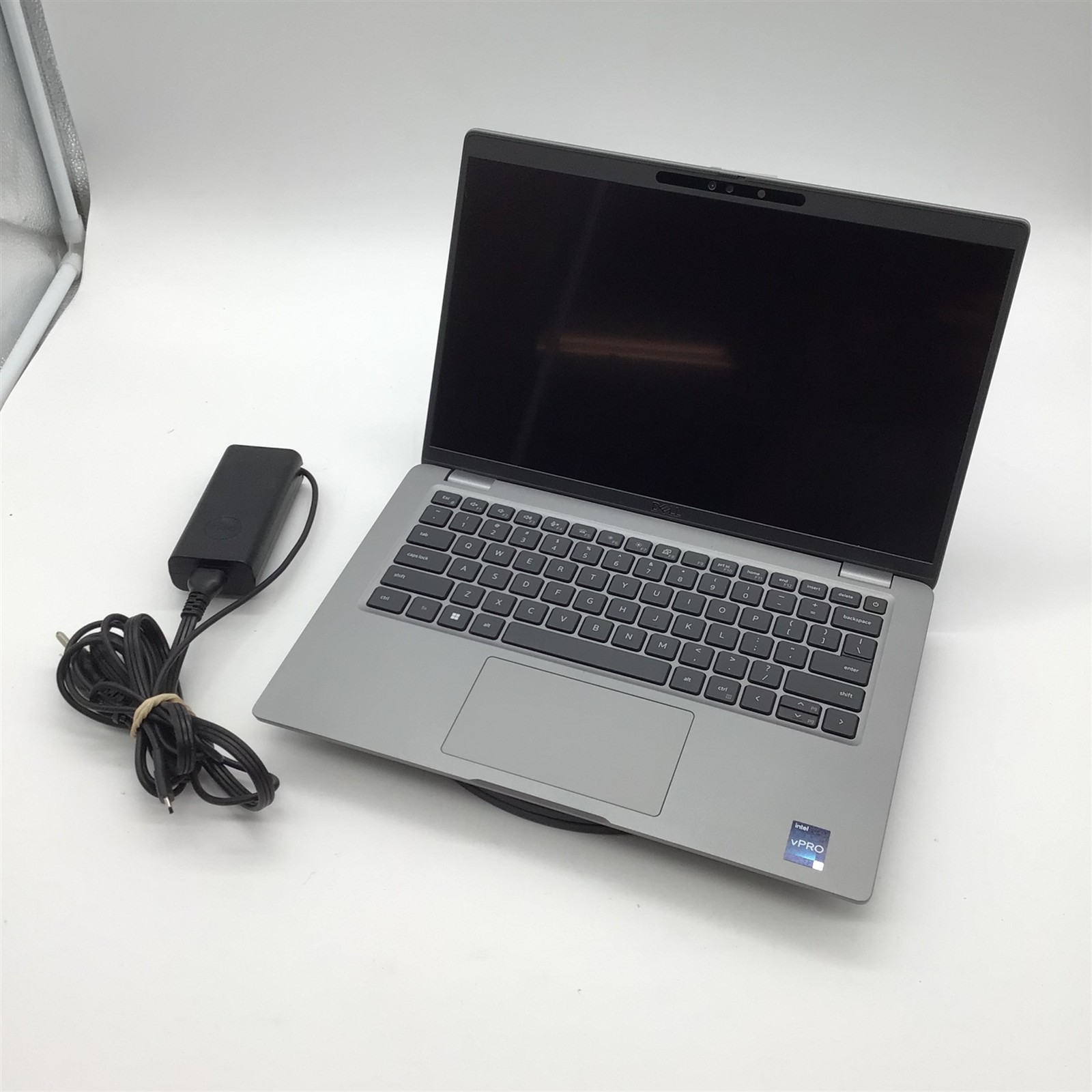 Dell Latitude 5440 i5-1345U/16GB RAM/256GB SSD - Windows 11 Pro