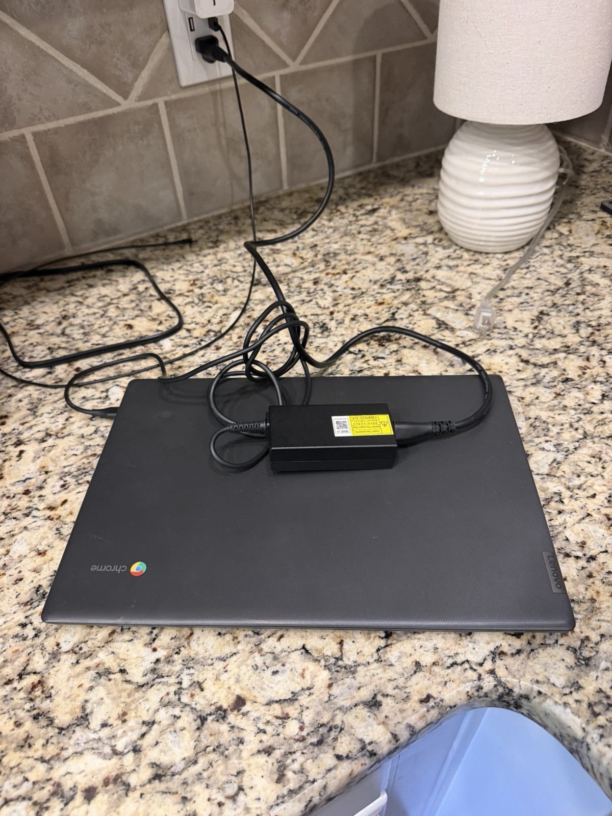 Lenovo Chromebook S330 (Model 81JW) - New w/ Charger No Box | 
