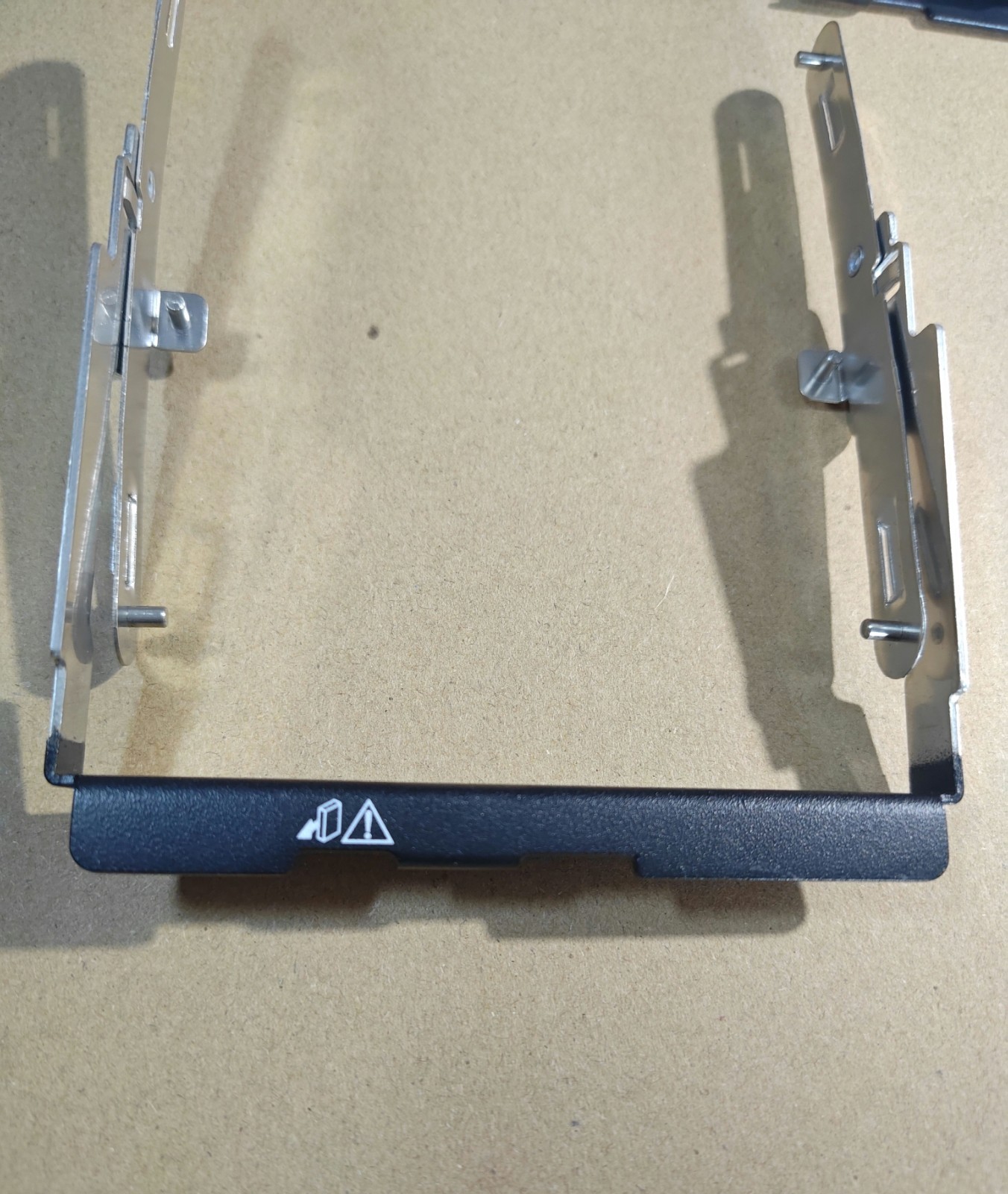 Dell PowerVault MD3660i MD38600f MD3060e Hard Drive Tray Caddy 3.5in