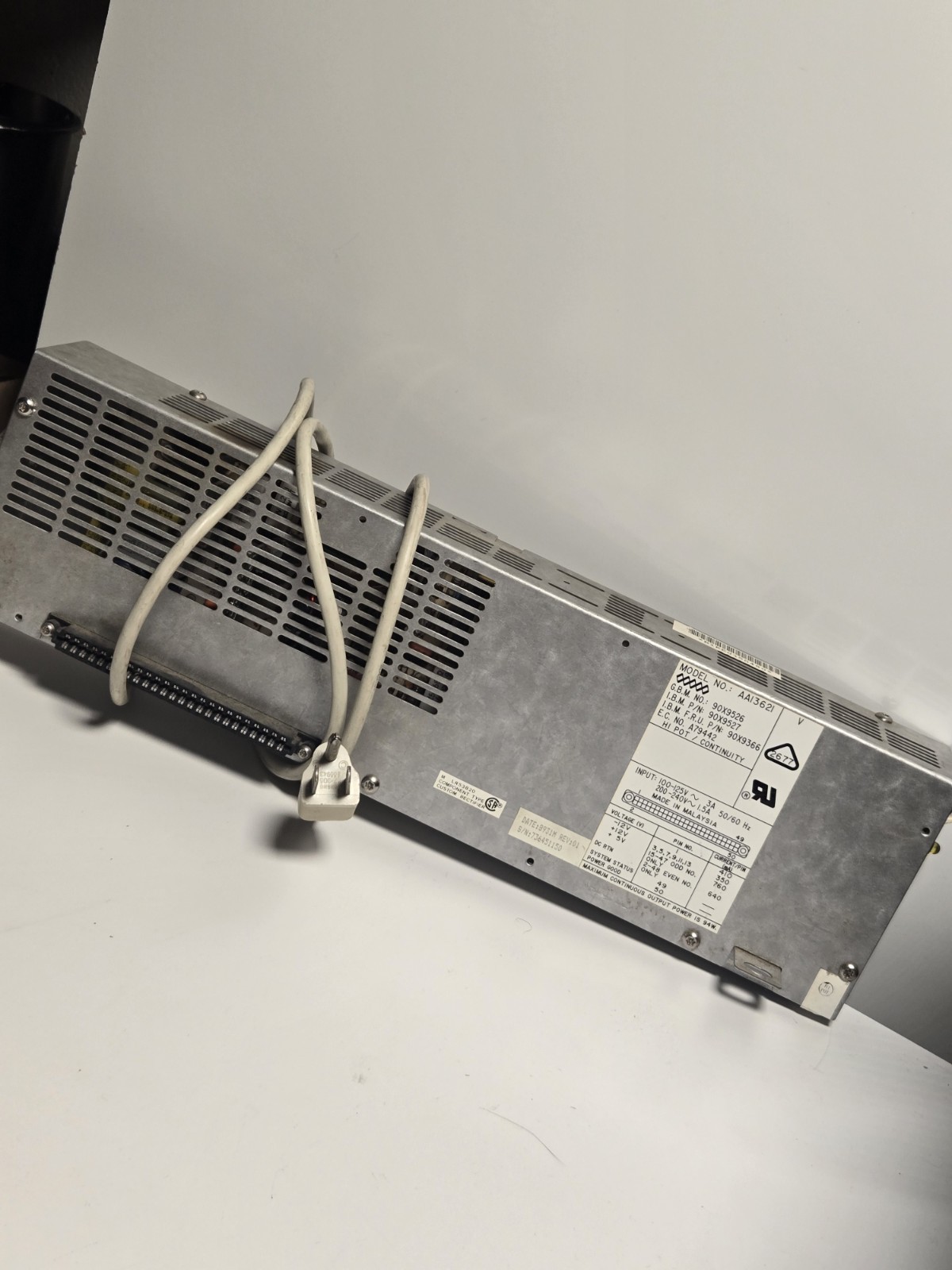 90X9526, 90X9527, 90X9366, AA13621 IBM 94W POWER SUPPLY