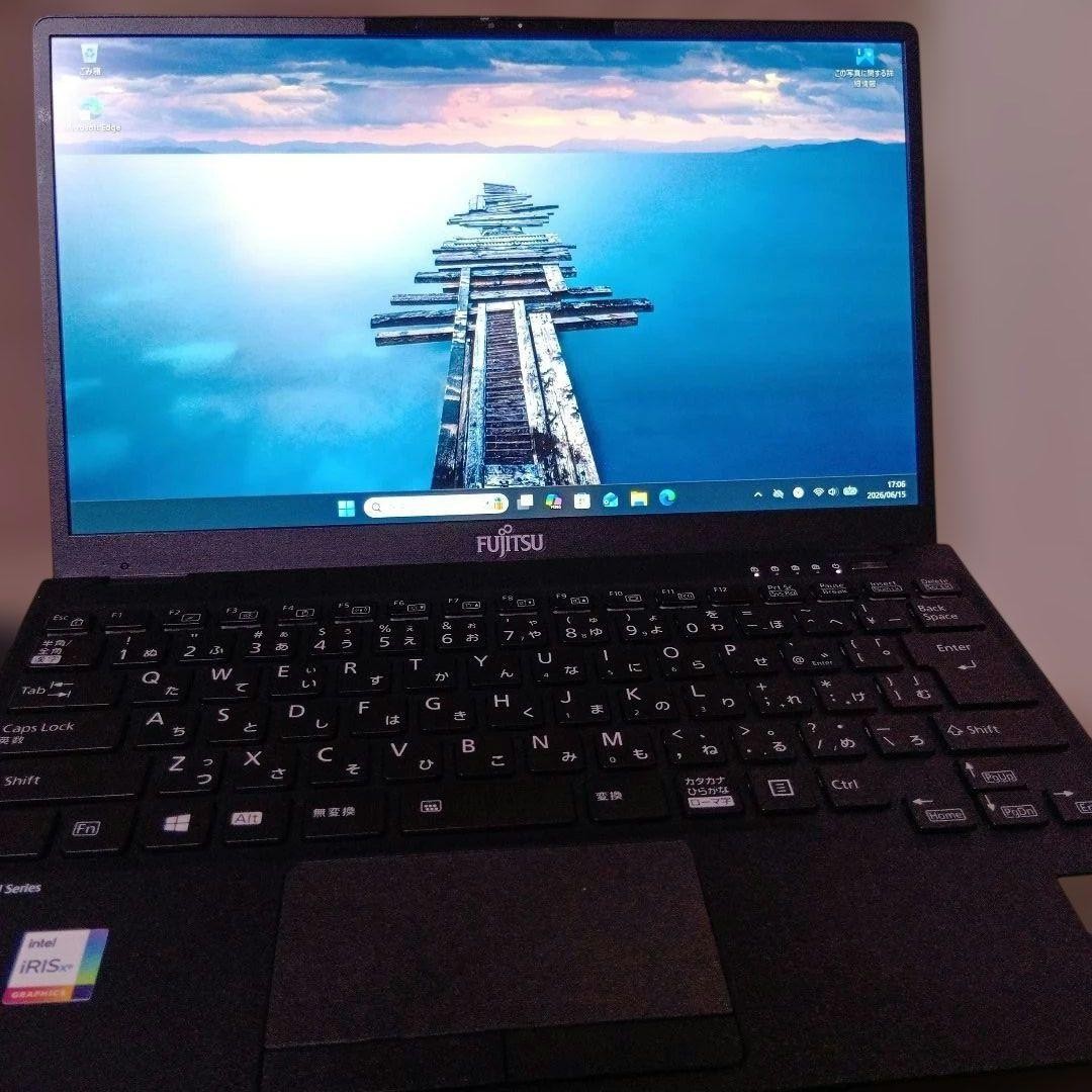 Fujitsu Lifebook U9311/F i7-1185G7 SSD 256GB 8GB 13.3 inch FHD Win 11 Pro