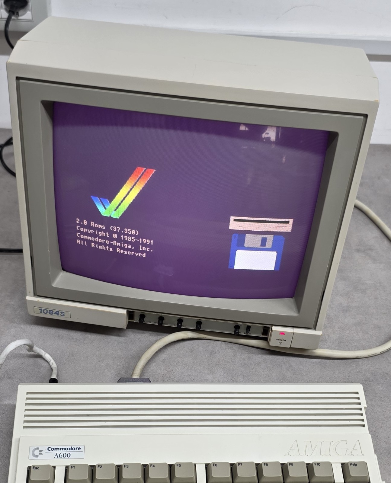 Commodore 1084S-P VDE Monitor