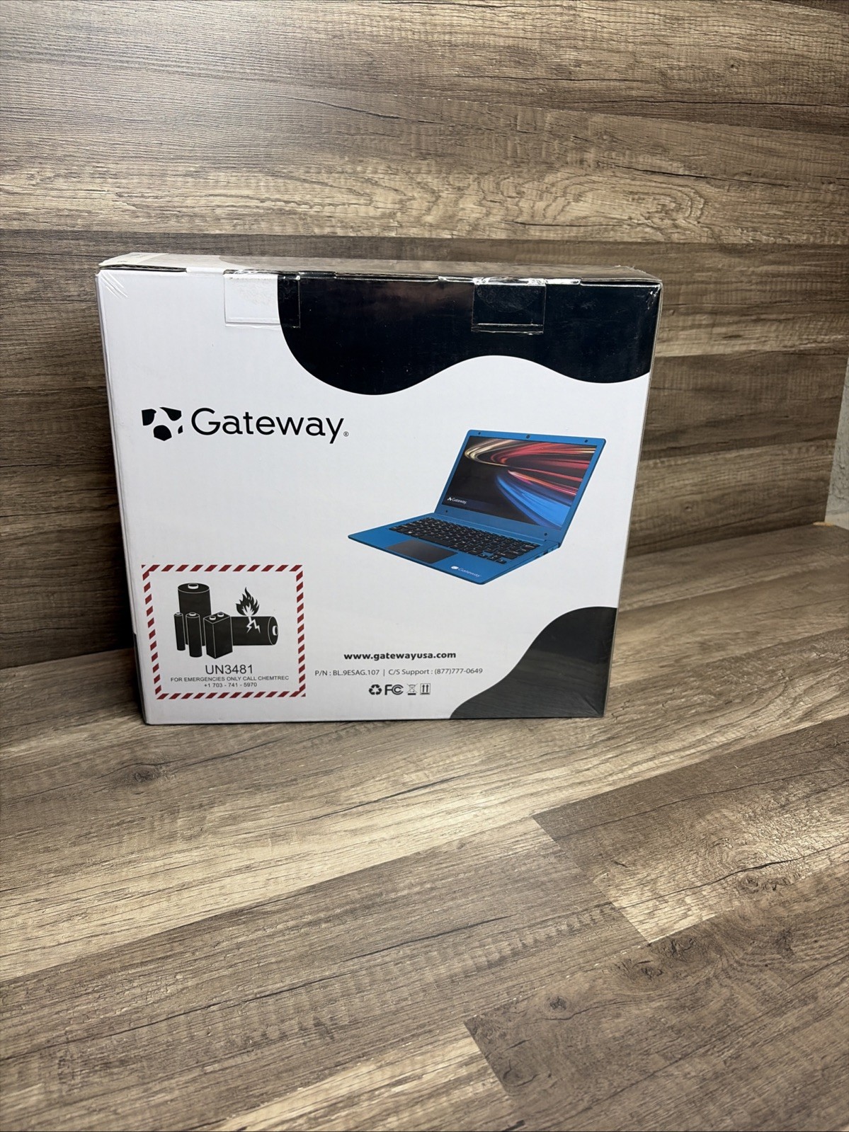 Gateway 11.6" Ultra Slim Notebook HD Intel Dual Core 64GB eMMC 4GB RAM Micro 365
