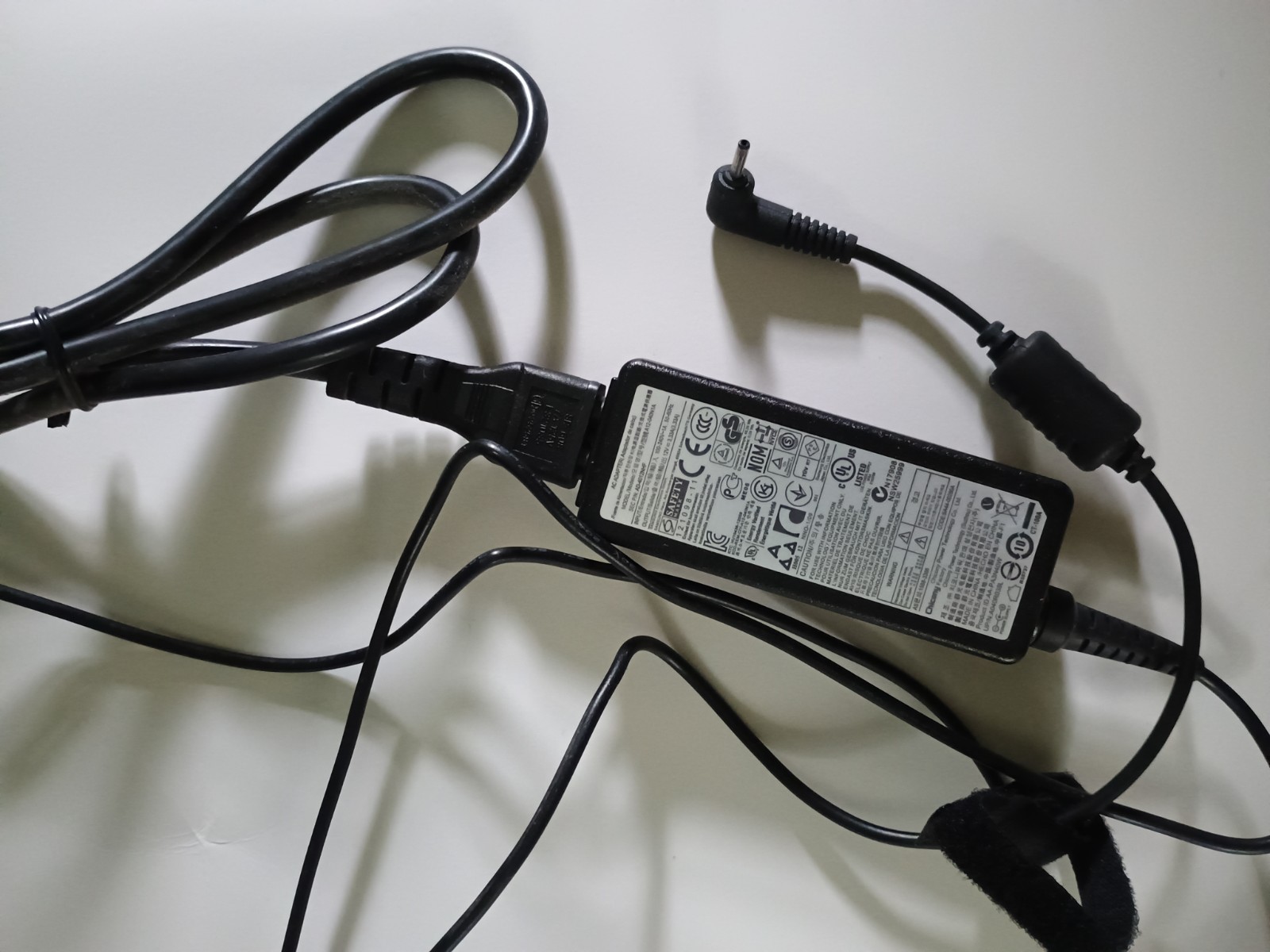 LOT OF 14 Charger 40W 12V 3.33A Adapter AD-4012NHF. For Samsung Chromebook