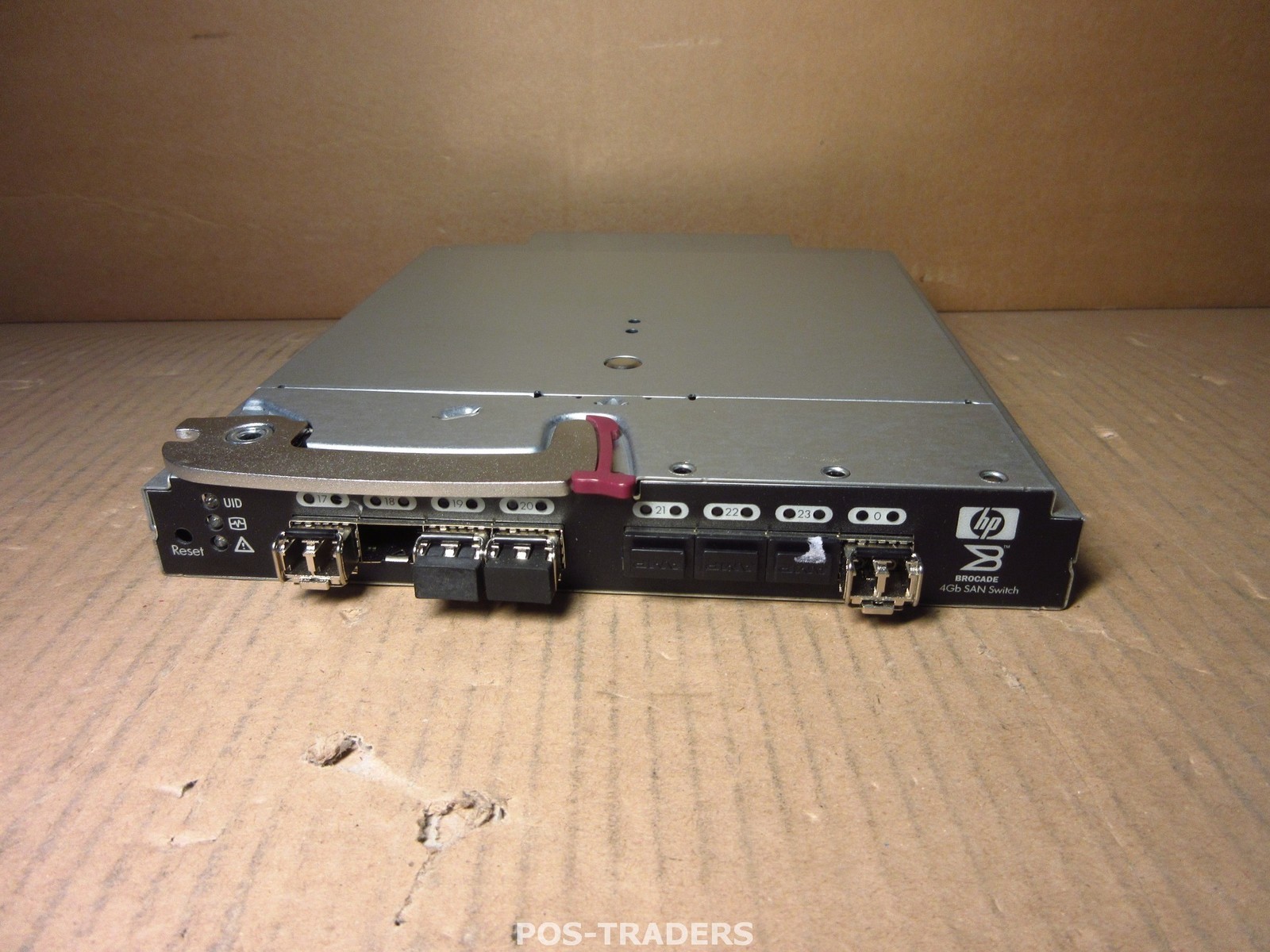 HP BladeSystem Enclosure Brocade 4GB SAN Switch 411121-001 PULLE DFROM HP C7000