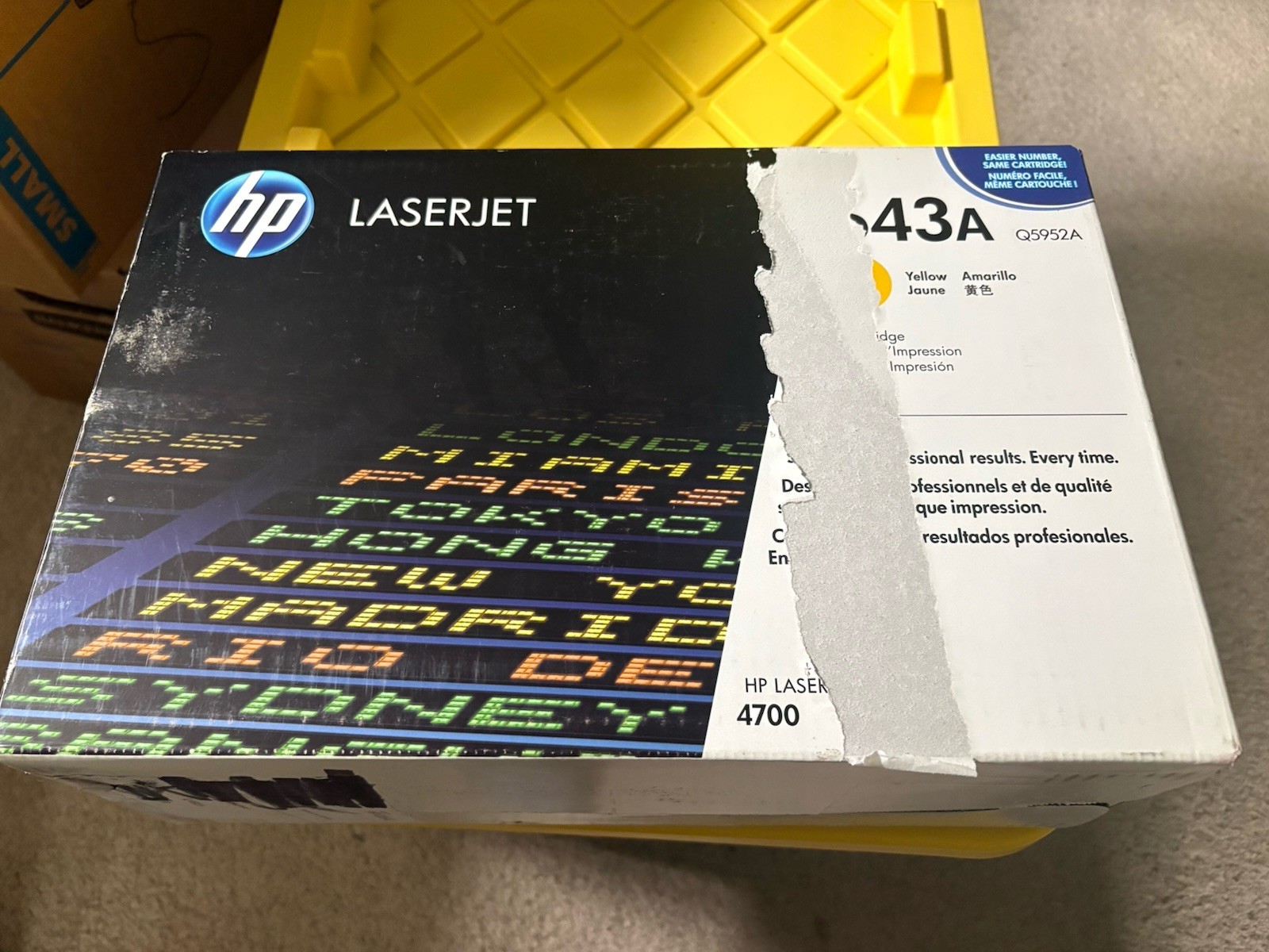 New HP 643A Yellow Original LaserJet Toner Cartridge 10,000 Pages Q5952A