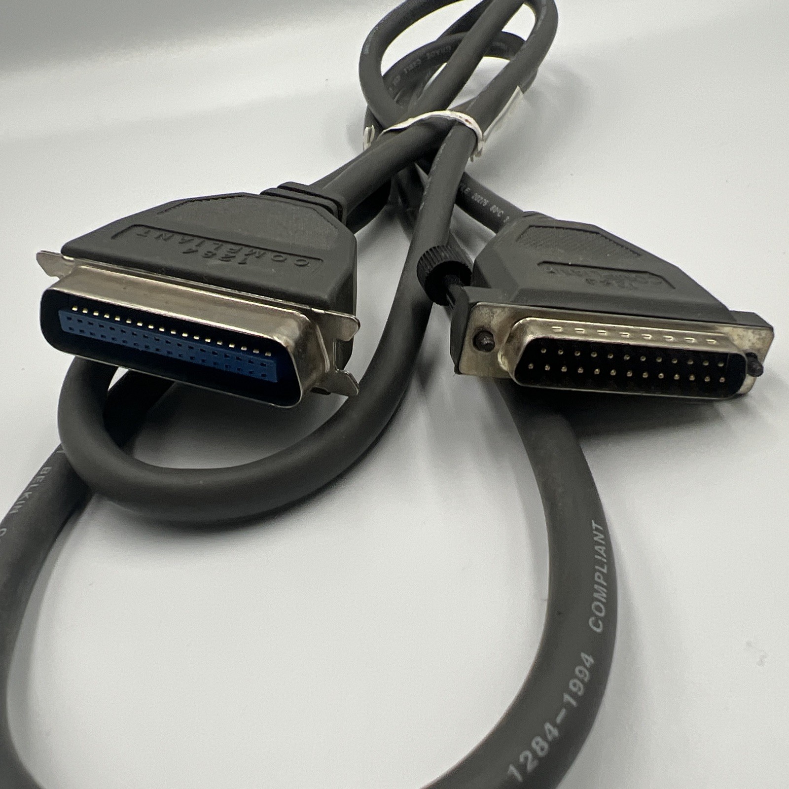 Belkin Pro Series F2A036-06  Cable Bi-Directional DB25 36 Male 6' M3