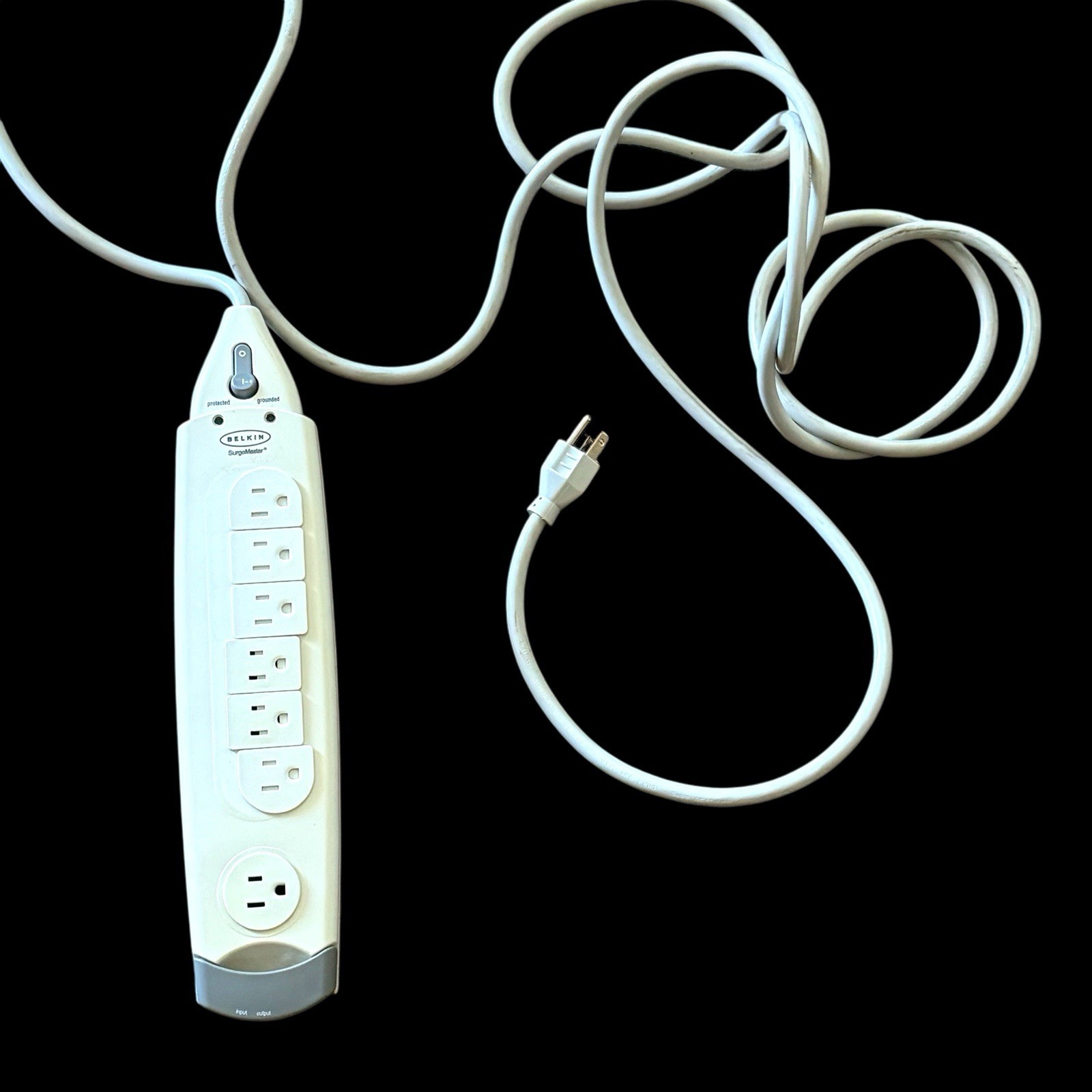 Belkin SurgeMaster Home Surge Protector 7 Outlet F9H710-12 Long 12 ft cable