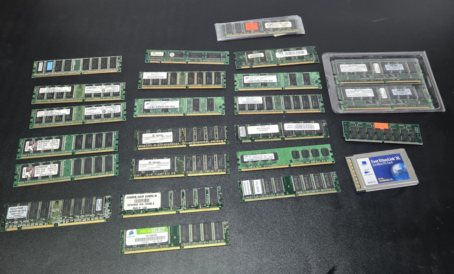 Lot of 23 Mixed Ram DDR Dimm Kingston Infineon Hynix 1GB PC3200U PC133 Pc Nanya