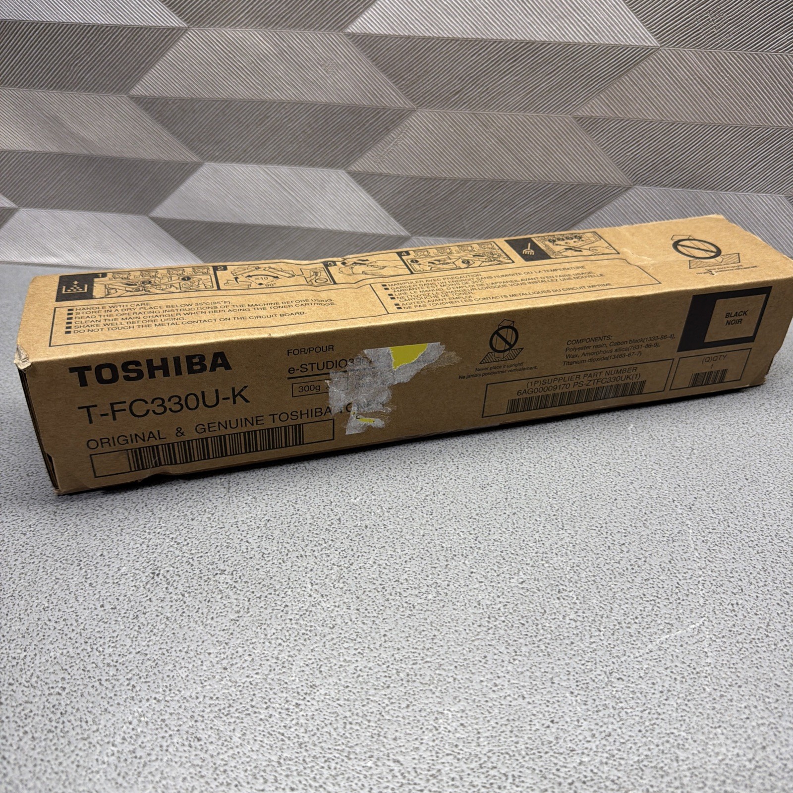 GENUINE TOSHIBA T-FC330U-K BLACK TONER CARTRIDGE ( New Other )