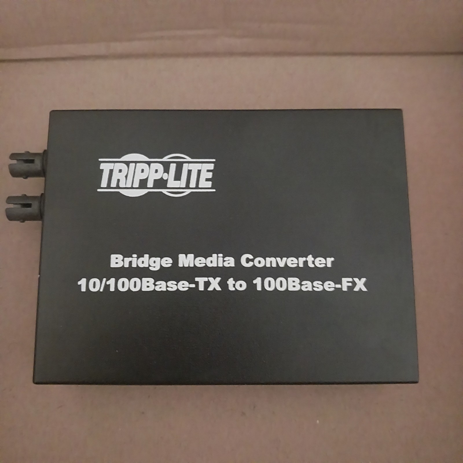 Tripp Lite Fiber Optic 10/100BaseTx to 100BaseFX-ST Multimode Media Converter