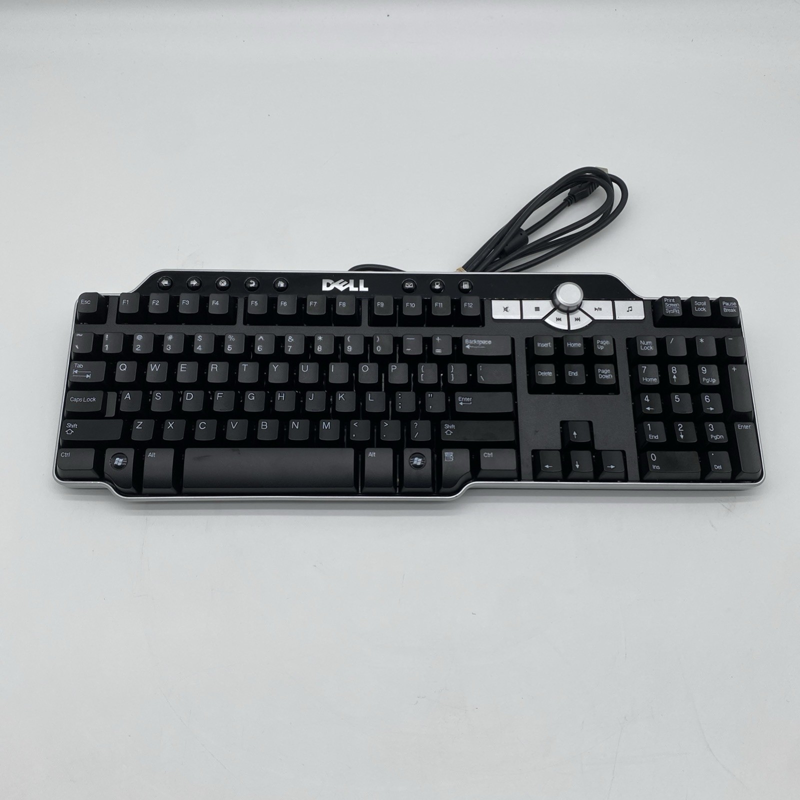 Dell SK-8135/DEL 1 USB Hub Wired  Multimedia Keyboard New