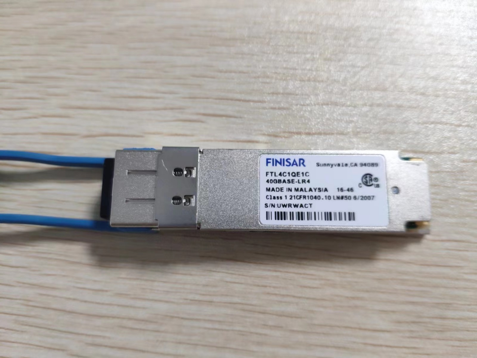 FINISAR FTL4C1QE1L QSFP 40Gbase LR4 QSFP+ 10KM SMF LC transceiver module