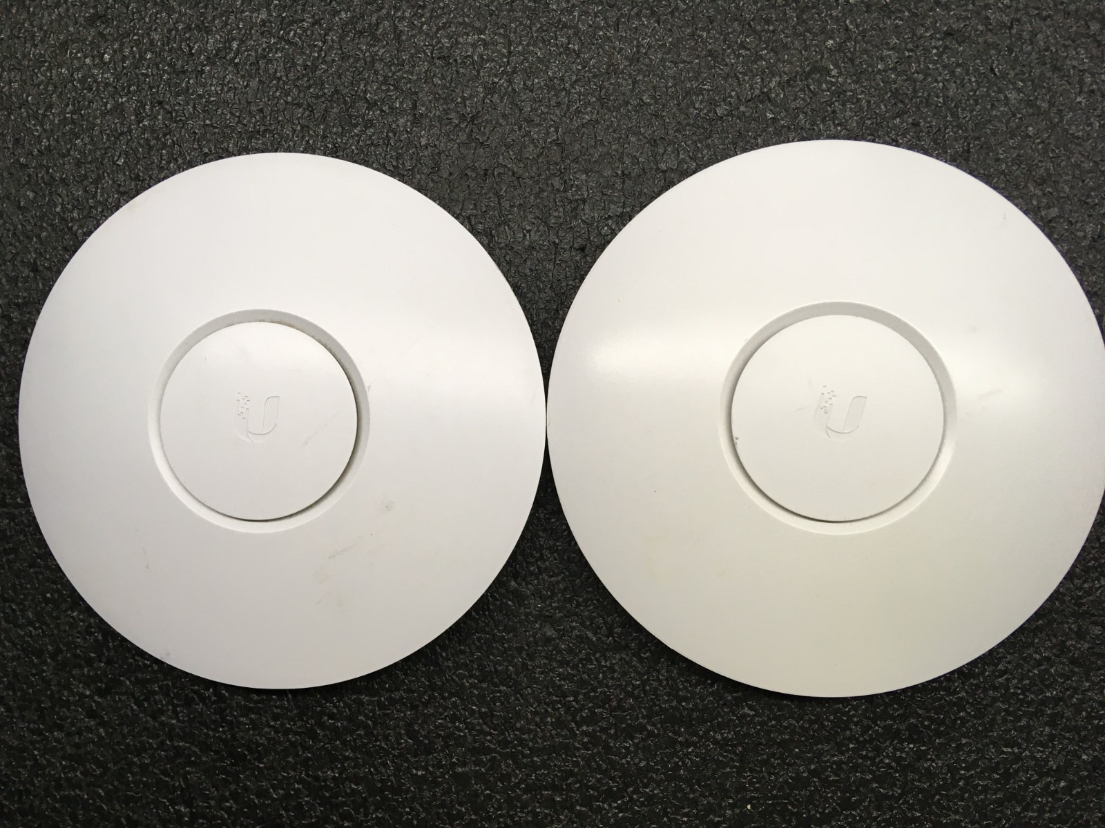 Lot of 16  Ubiquiti  AP-LR   UniFi  Access Point