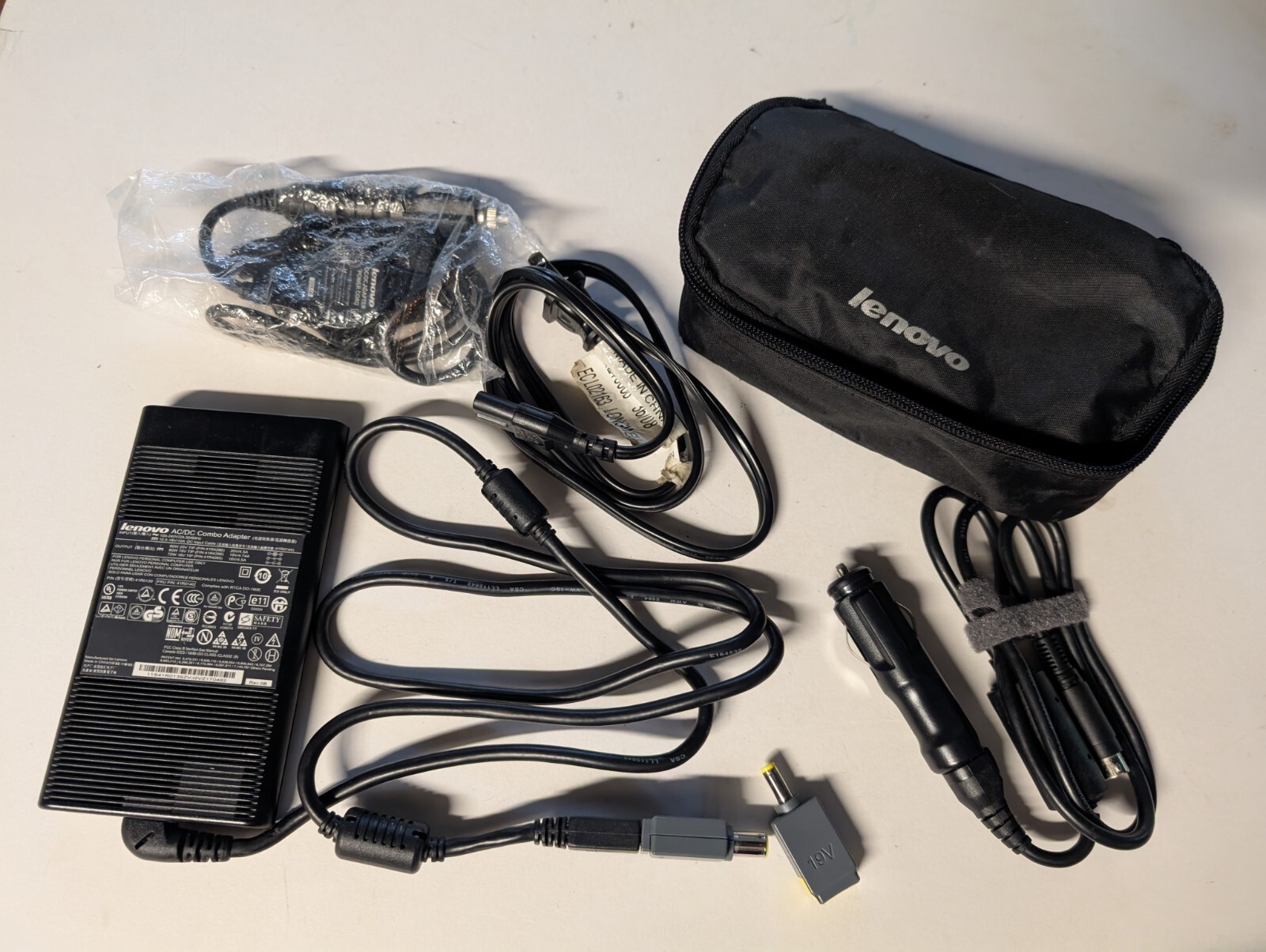 Lenovo 41R0140 41R0139 AC/DC Combo Adapter w/ 20V 19V Tips 