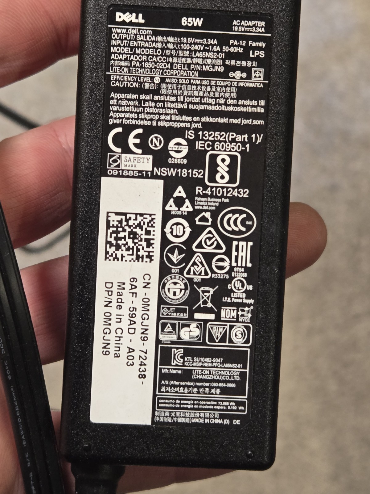 Genuine Dell 65W AC Adapter LA65NS2-01 PA-1650-02D4 0MGJN9 19.5V 3.34A 7.4mm