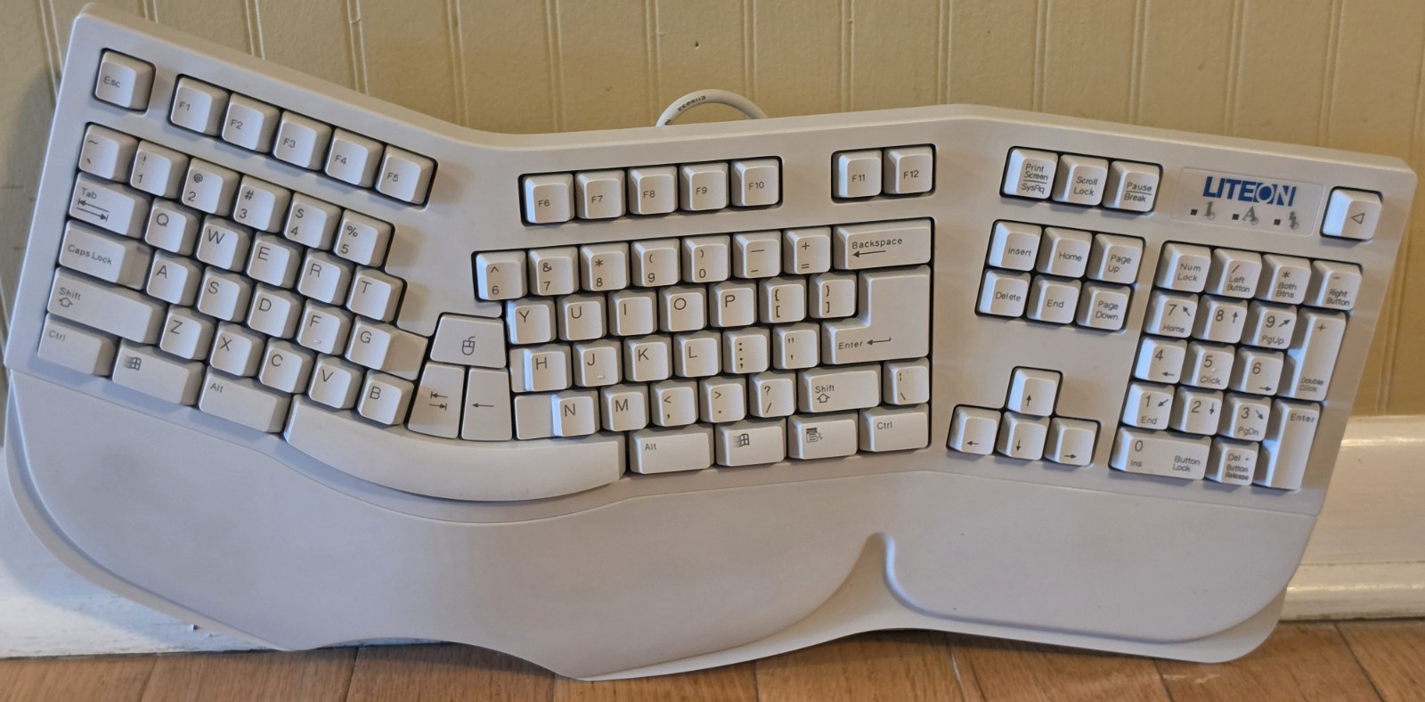 Liteon SK-6000 Computer Keyboard Vintage Ergonomic Split Wired White Tested