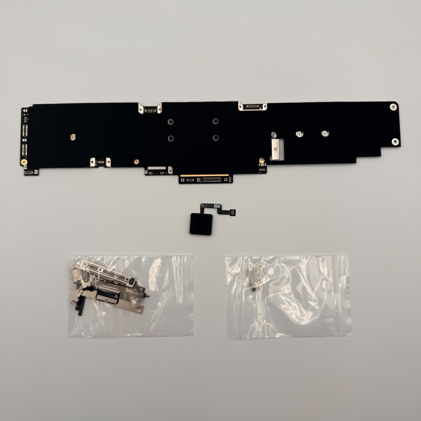 Apple Macbook Air 13" A3113 2024 M3 Logic Board 8GB 256GB + Paired Touch ID