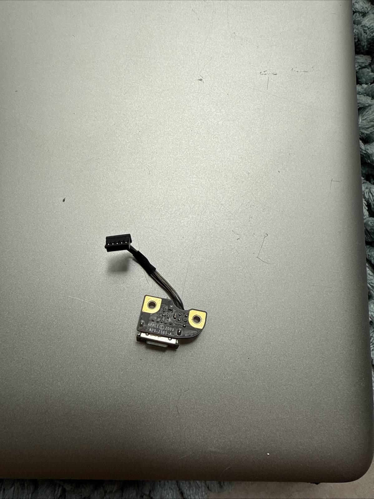 Apple A1278 A1286 A1342 MC516 notebook power source power interface small board