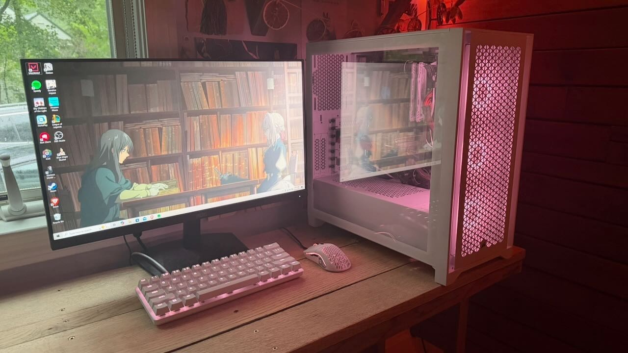Custom Built Gaming PC with Mainframe,  monitor, keyboard and mouse (cables)