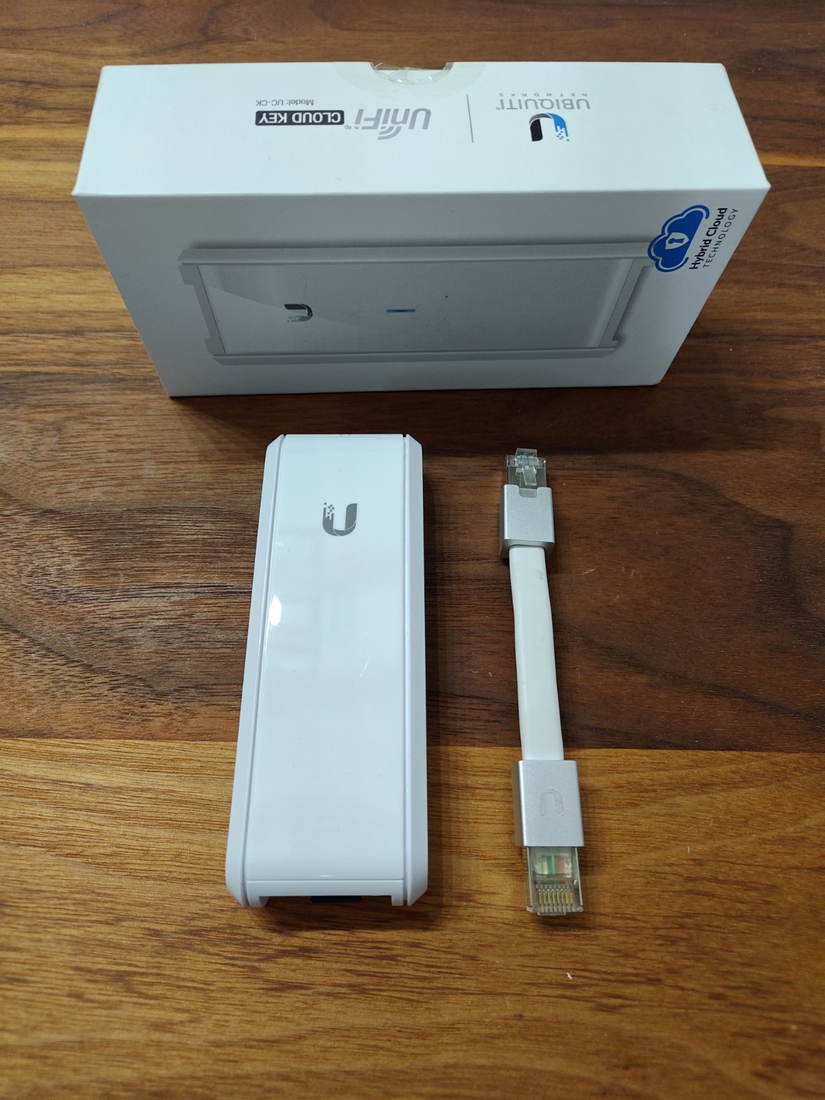 Ubiquiti Networks UniFi Controller Cloud Key Gen 1 in box with 8GB microSD card