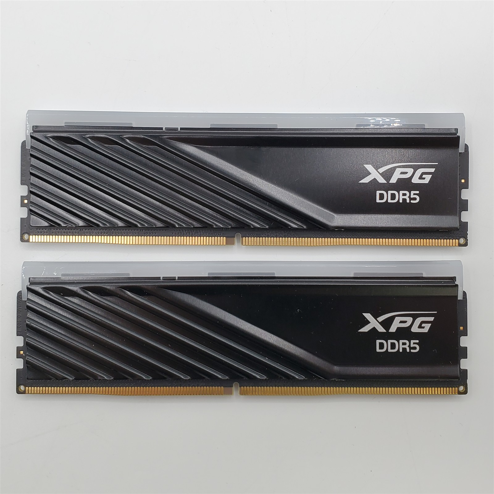 XPG Lancer Blade RGB 32GB (2x16GB) RAM DDR5 6000MT/s (AX5U6000C4816G-BLABRBK)