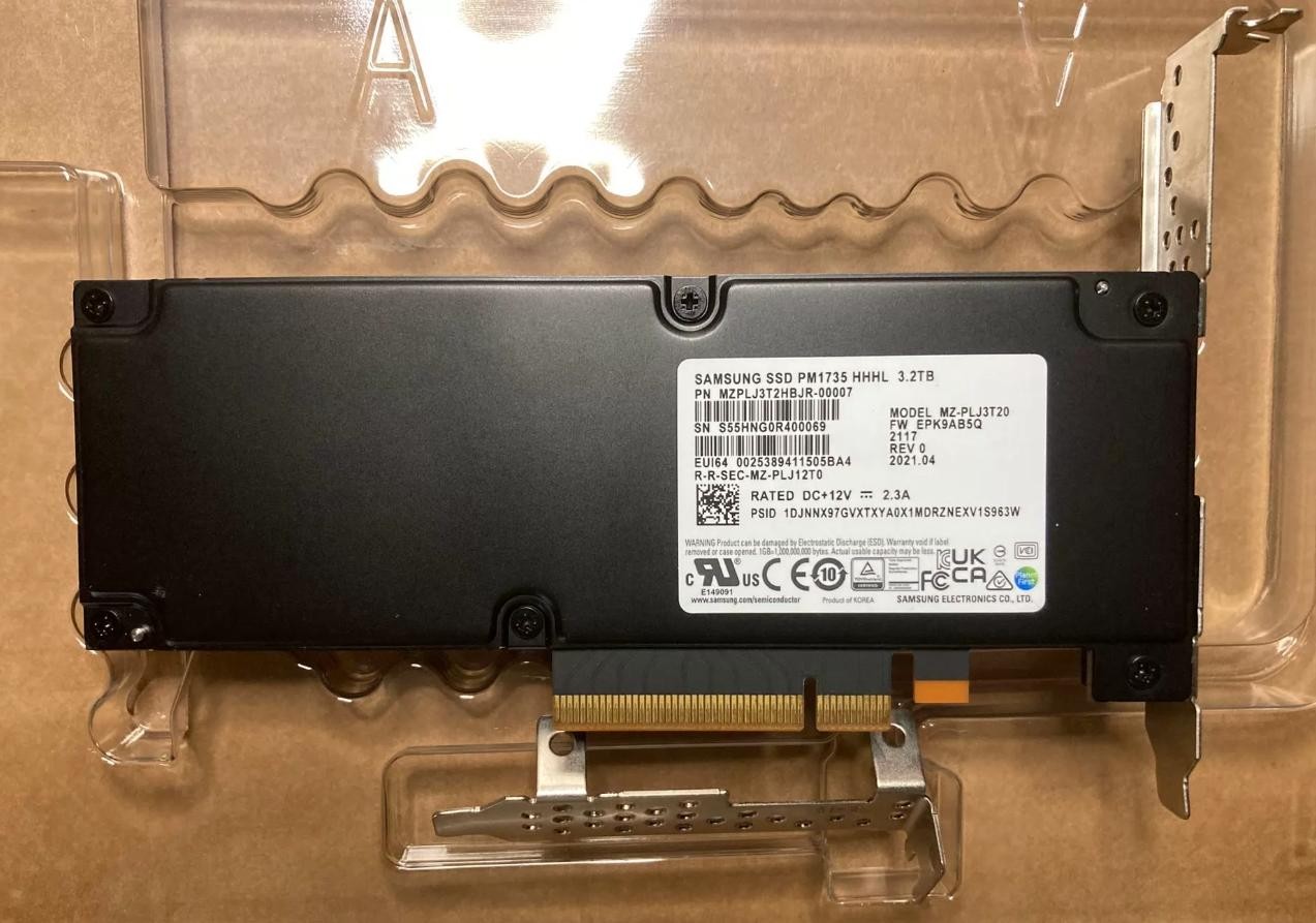 Samsung PM1735 3.2TB SSD AIC HHHL PCIE4.0 x8 NVME MZ-PLJ3T20 MZ-PLJ3T2HBJR-0007C