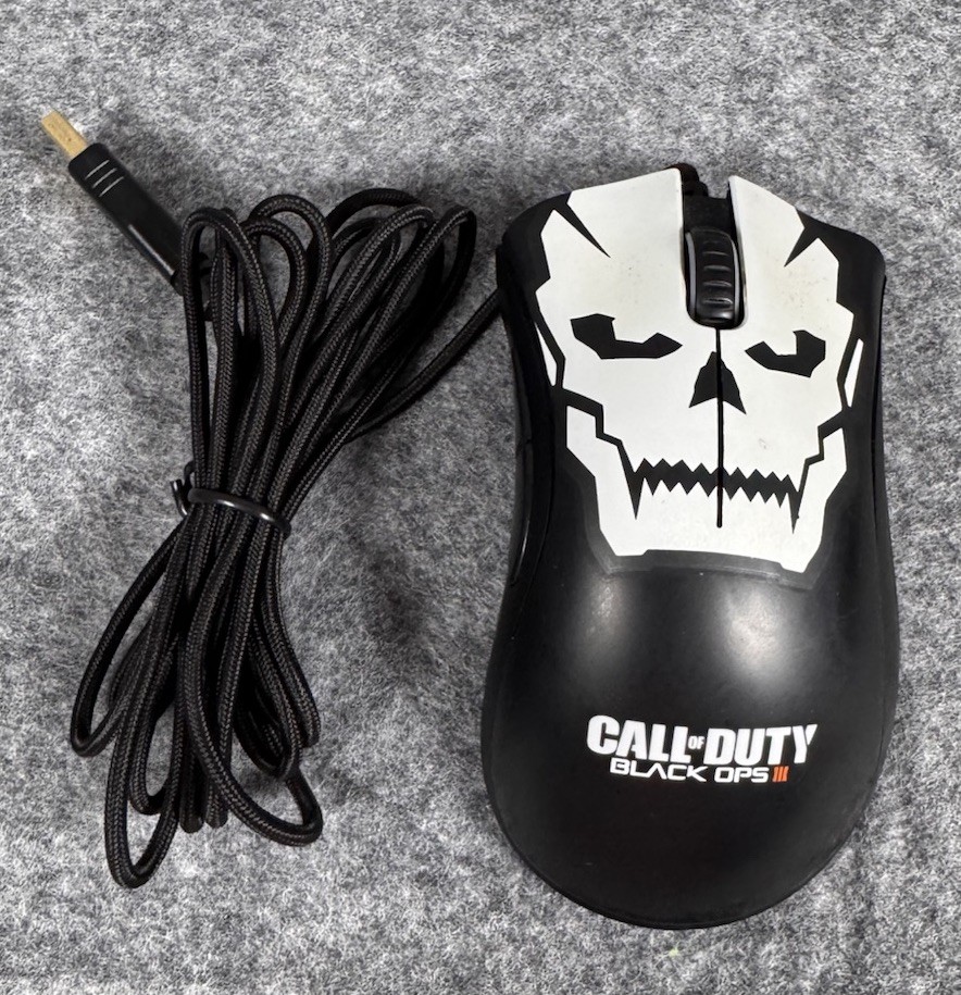 Razer DeathAdder Chroma Call of Duty Black Ops III COD Gaming Mouse RZ01-0121